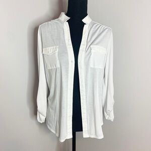 Miss Tina by Tina Knowles White Women's Lightweight Blouse (M)